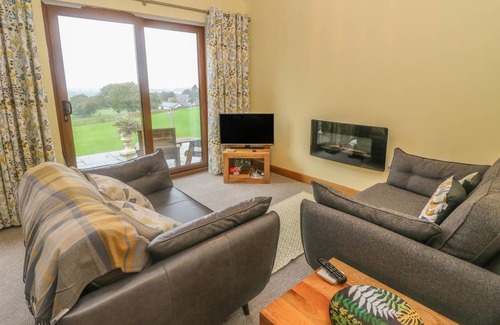 Knott End-on-Sea Cottage | Cabin ∙ 2 bedrooms ∙ 4 guests
