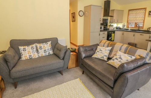 Knott End-on-Sea Cottage | Cabin ∙ 2 bedrooms ∙ 4 guests