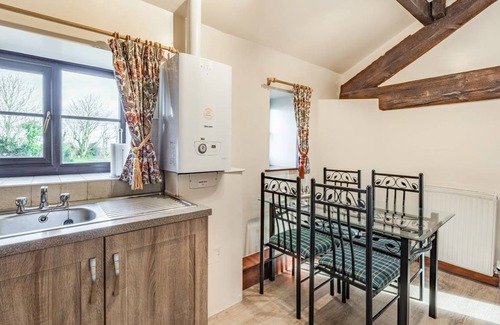 Poulton-le-Fylde Cottage | Cabin ∙ 2 bedrooms ∙ 4 guests