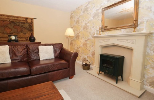 Newton Reigny Cottage | Cabin ∙ 2 bedrooms ∙ 4 guests