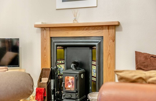 Huntly Cottage | Cabin ∙ 2 bedrooms ∙ 4 guests