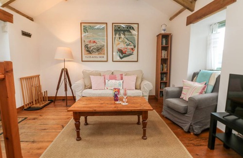 Camborne Cottage | Cabin ∙ 2 bedrooms ∙ 3 guests