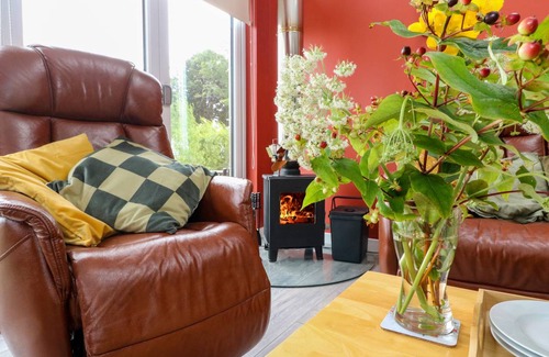 Oban Cottage | Cabin ∙ 2 bedrooms ∙ 4 guests