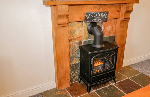 Sneaton Cottage | Cabin ∙ 2 bedrooms ∙ 4 guests