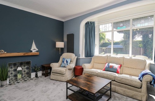 Boscombe Cottage | Cabin ∙ 2 bedrooms ∙ 5 guests