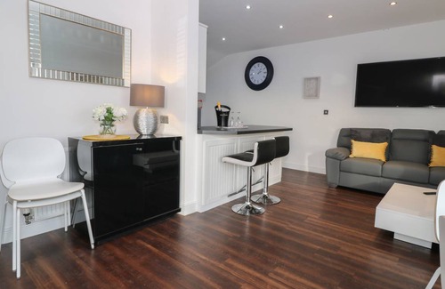 Rhyd-y-clafdy Cottage | Cabin ∙ 2 bedrooms ∙ 5 guests