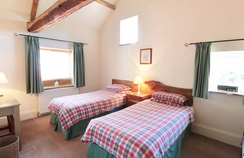 Gillamoor Cottage | Cabin ∙ 2 bedrooms ∙ 4 guests