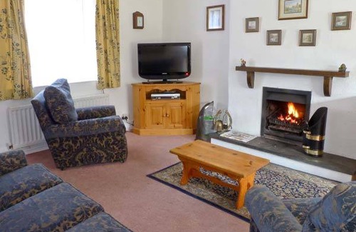 Langcliffe Cottage | Cabin ∙ 2 bedrooms ∙ 4 guests