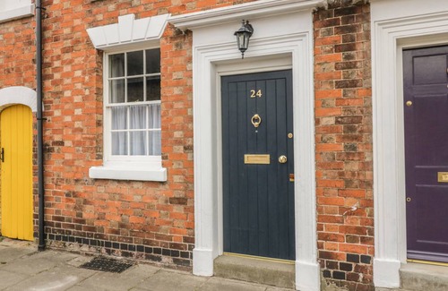 Stratford-upon-Avon Cottage | Cabin ∙ 2 bedrooms ∙ 4 guests