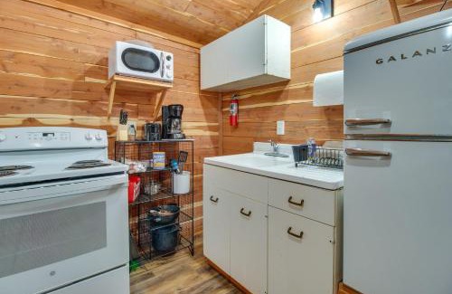 Lakeview House | Cabin 2 Mi to White River Great for Anglers!