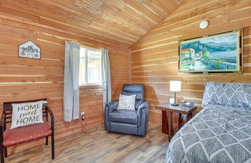 Lakeview House | Cabin 2 Mi to White River Great for Anglers!