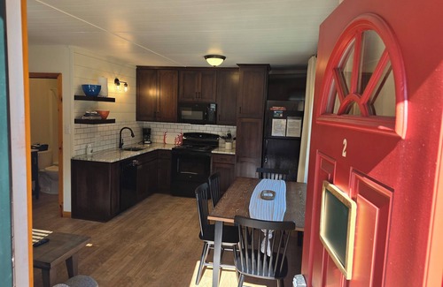 Lake Ann Cabin | Cabin #2- Sleeping Bear Resort