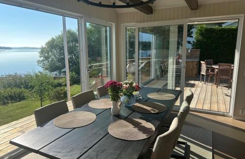 Prastnibble House | Cabin 20 m from the water on Ekerö