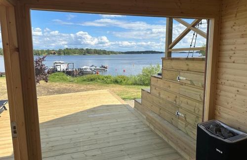 Prastnibble House | Cabin 20 m from the water on Ekerö