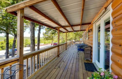 Indian Point House | Cabin 21 near SDC, Branson, and Lake