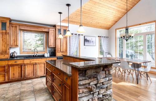 Wasagaming House | Cabin 230 - Riding Mountain Luxury Cabins, Wasagaming, Manitoba