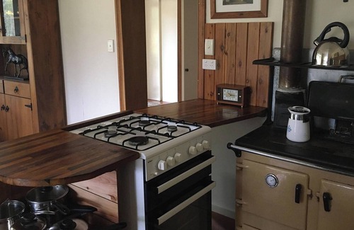 Wondecla Cabin | Cabin, 260 acres private bush land, creek, wildlife, fireplace, peace.