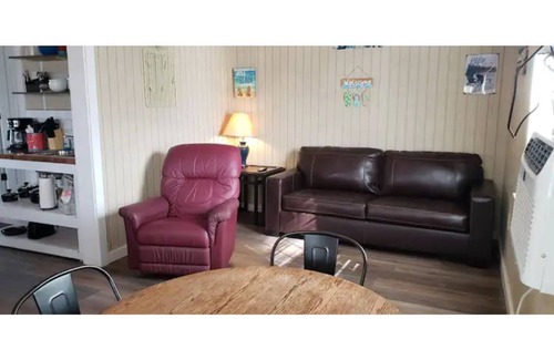 Longtown Cabin | Cabin #3 at Snug Harbor Cabins Lake Eufaula, O