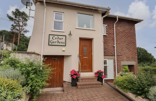 Llanbedr-dyffryn-clwyd Cottage | Cabin ∙ 3 bedrooms ∙ 6 guests