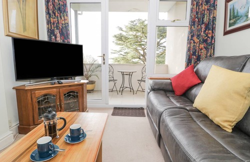 Llanbedr-dyffryn-clwyd Cottage | Cabin ∙ 3 bedrooms ∙ 6 guests