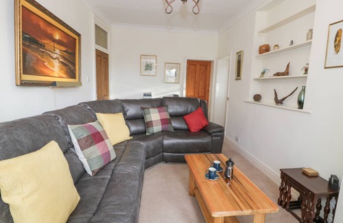 Llanbedr-dyffryn-clwyd Cottage | Cabin ∙ 3 bedrooms ∙ 6 guests
