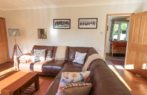 Satterthwaite Cottage | Cabin ∙ 3 bedrooms ∙ 5 guests