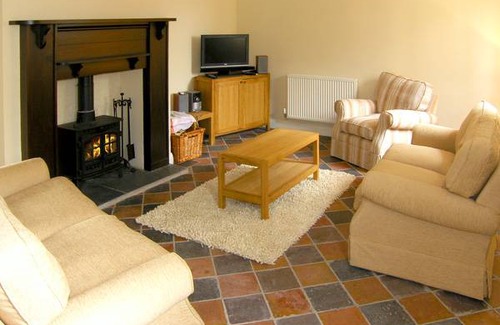 Knutsford Cottage | Cabin ∙ 3 bedrooms ∙ 5 guests