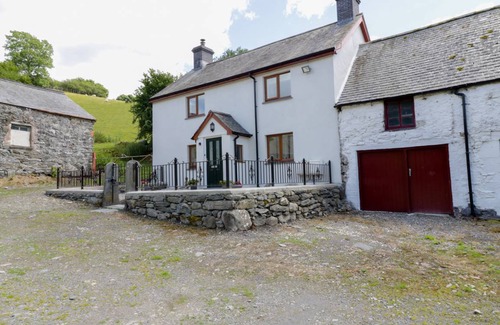 Corwen Cottage | Cabin ∙ 3 bedrooms ∙ 6 guests