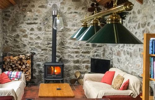 Mynytho Cottage | Cabin ∙ 3 bedrooms ∙ 6 guests