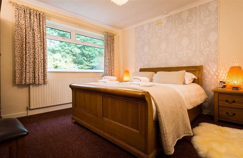 Lakeside Cottage | Cabin ∙ 3 bedrooms ∙ 6 guests