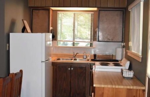 Honor Cottage | Cabin #3-near Interlochen, Crystal Mtn, Traverse