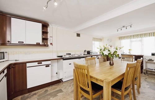 Thornton Dale Cottage | Cabin ∙ 4 bedrooms ∙ 8 guests