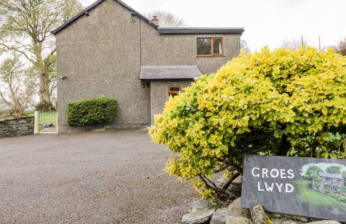 Corwen Cottage | Cabin ∙ 4 bedrooms ∙ 8 guests