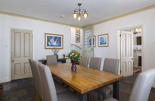 Babbacombe Cottage | Cabin ∙ 4 bedrooms ∙ 8 guests