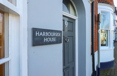 Weymouth Cottage | Cabin ∙ 4 bedrooms ∙ 8 guests