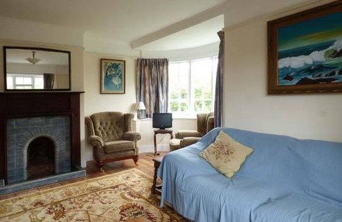 Cromer Cottage | Cabin ∙ 4 bedrooms ∙ 9 guests