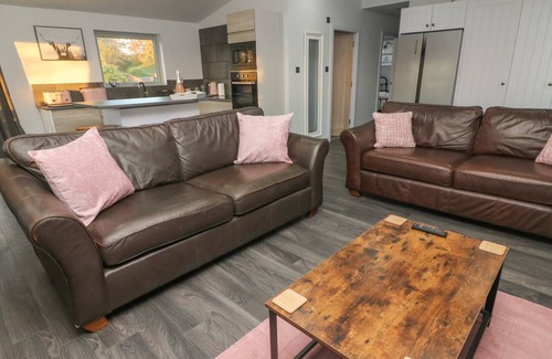 Wennington Cottage | Cabin ∙ 4 bedrooms ∙ 10 guests