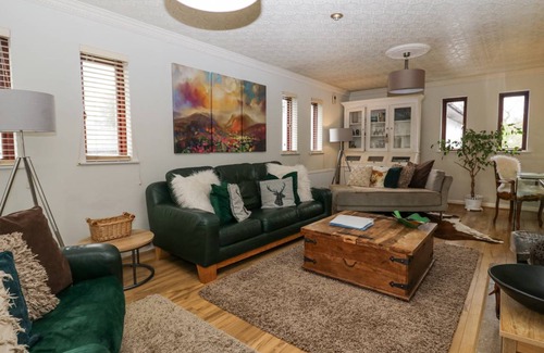 Windermere Cottage | Cabin ∙ 4 bedrooms ∙ 7 guests