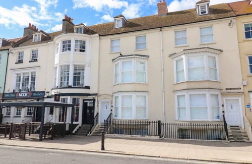 Weymouth Cottage | Cabin ∙ 5 bedrooms ∙ 10 guests