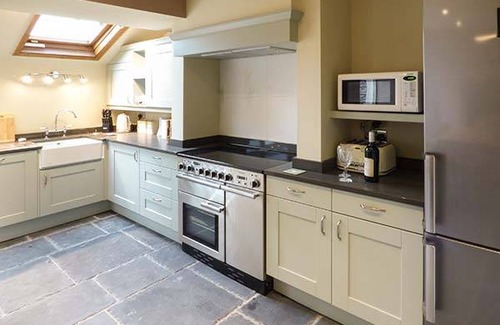 Windermere Cottage | Cabin ∙ 5 bedrooms ∙ 10 guests