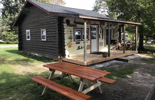 Moran Cabin | Cabin #5 On Beautiful Brevort Lake