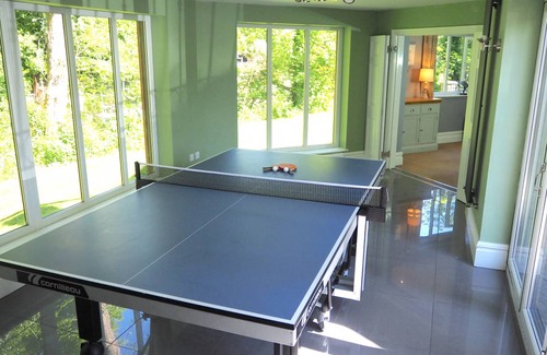 Padfield Cottage | Cabin ∙ 6 bedrooms ∙ 12 guests