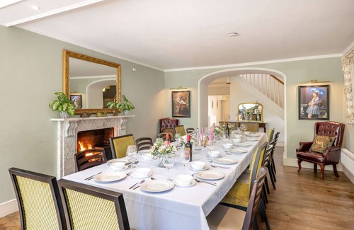 Petty France Cottage | Cabin ∙ 6 bedrooms ∙ 20 guests