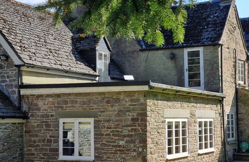 Lydney Cottage | Cabin ∙ 6 bedrooms ∙ 14 guests