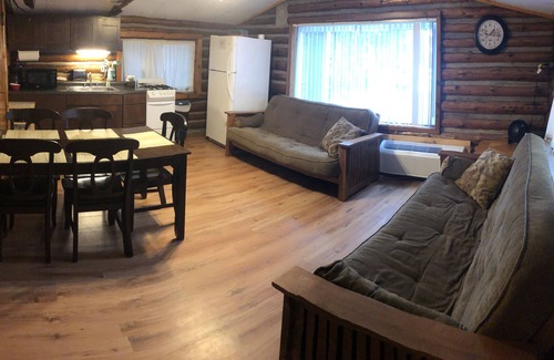 Mayfield Cabin | Cabin 6 Lake Cabin Resort on Fife Lake