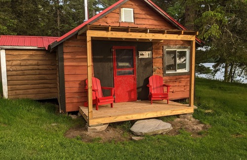 Magnetawan Cabin | Cabin #6 - sunset views over Lake Cecebe