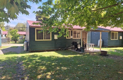 Thornton Cabin | CABIN 6 - Two Bedrooms, sleep up to 6