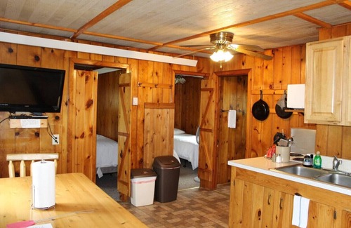 Deer River Cabin | Cabin 7 - Cozy classic cabin on the lake shore with private deck