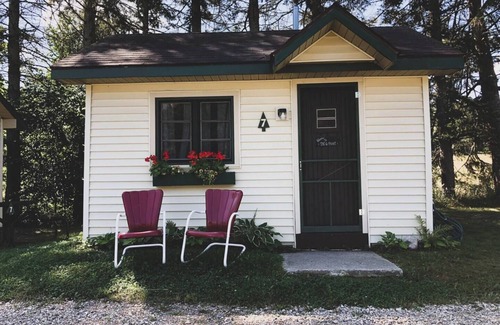 Cadillac Cabin | Cabin #7 - The 7 Point