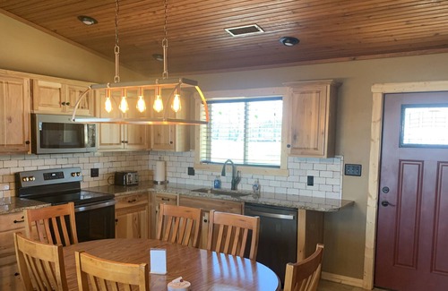 Oakland Cabin | Cabin 8 - Beautiful Cabin overlooking Bull Shoals Lake